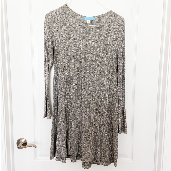 Francesca's Collections Dresses & Skirts - Francescas Sweater Dress